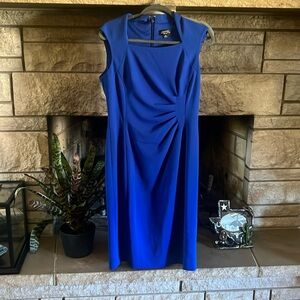 Tahari blue dress 12P new without tags